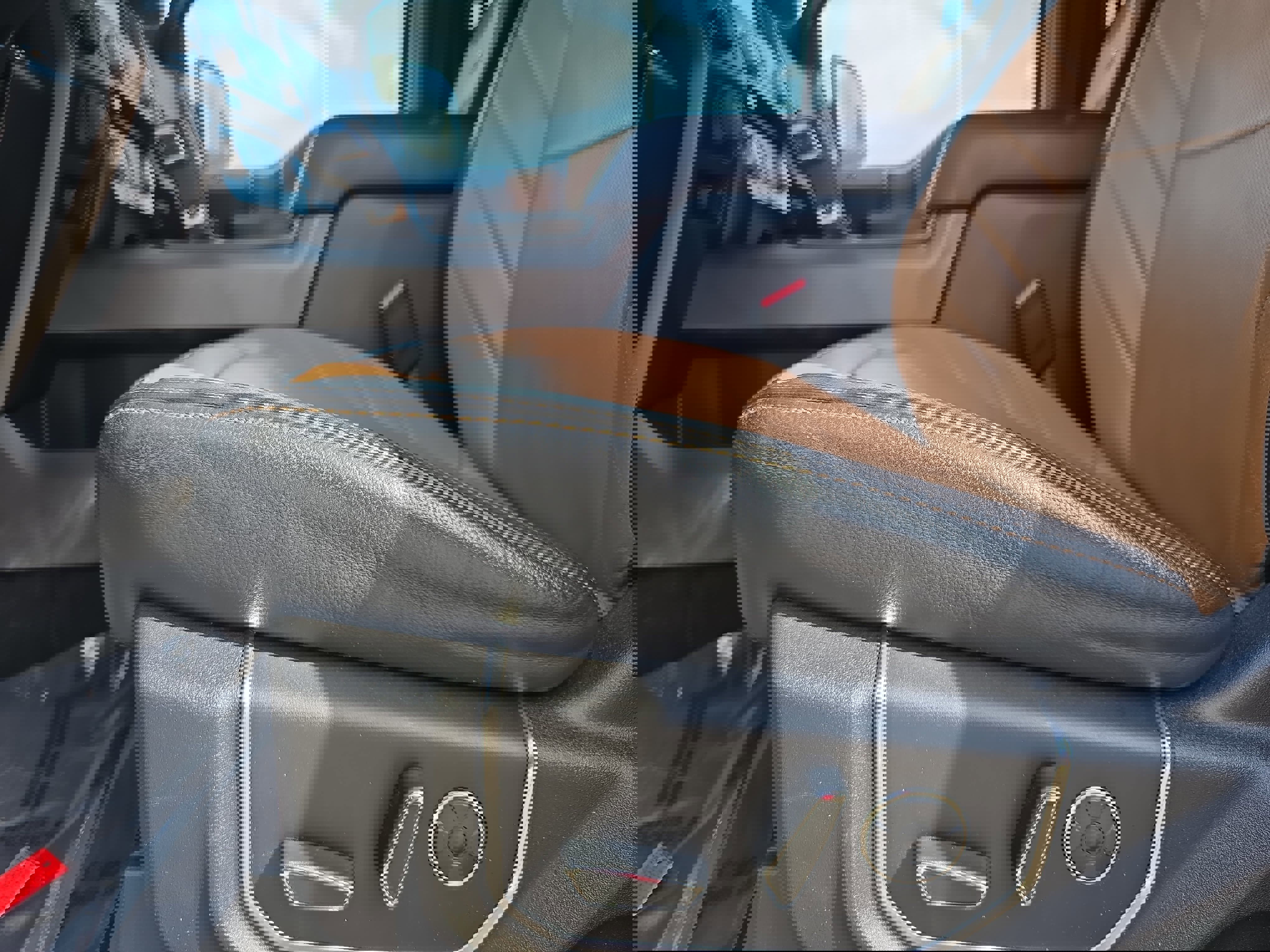 Used 2017 Ford F150 Limited w/ Trailer Tow Package image 34