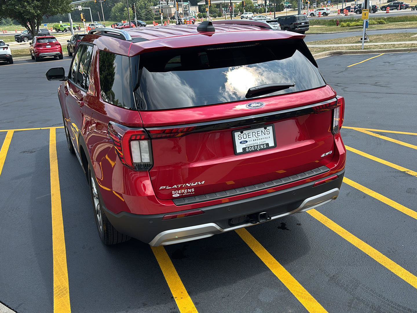 Used 2026 Ford Explorer Platinum AWD/4WD image 7