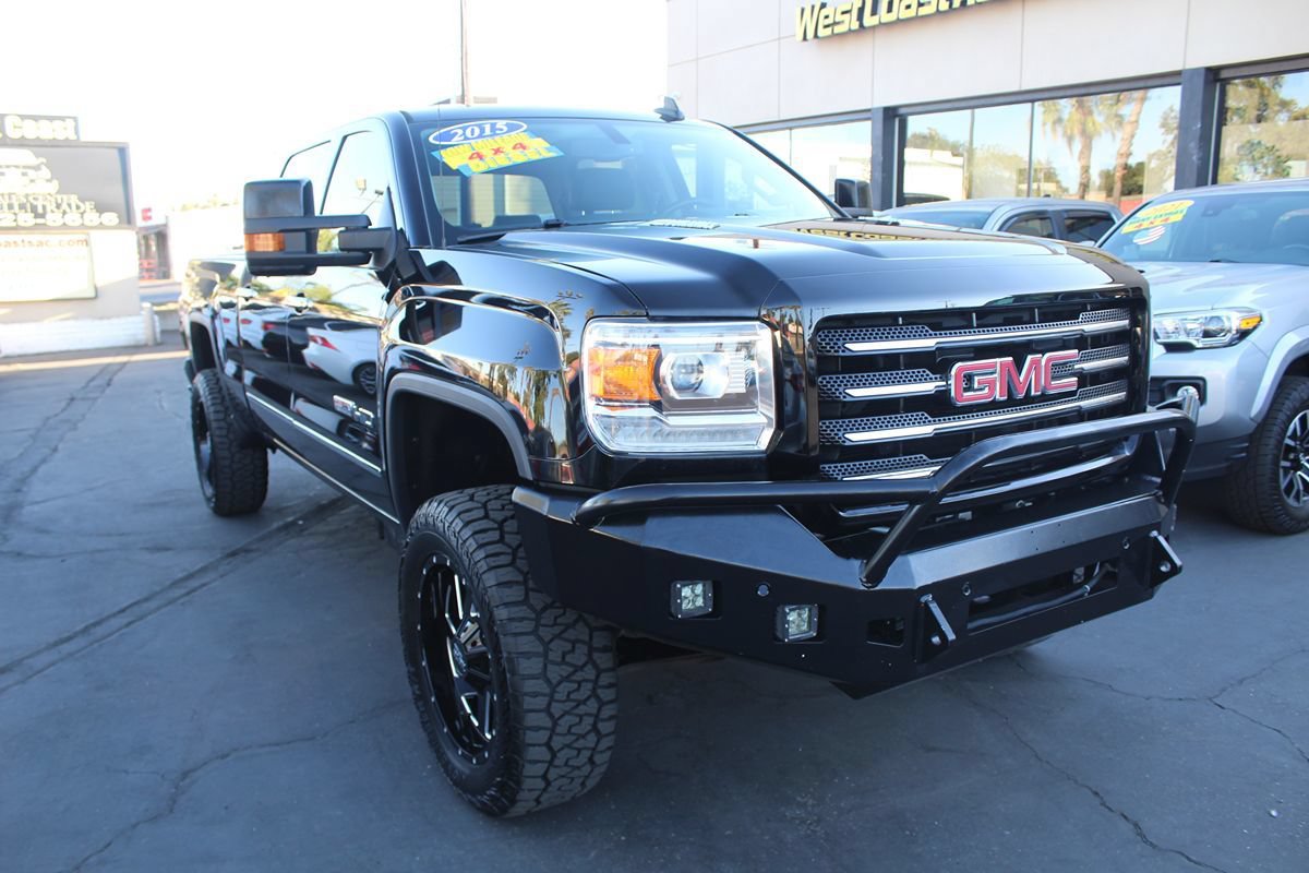 Used 2015 GMC Sierra 2500 SLT w/ Duramax Plus Package AWD/4WD image 8