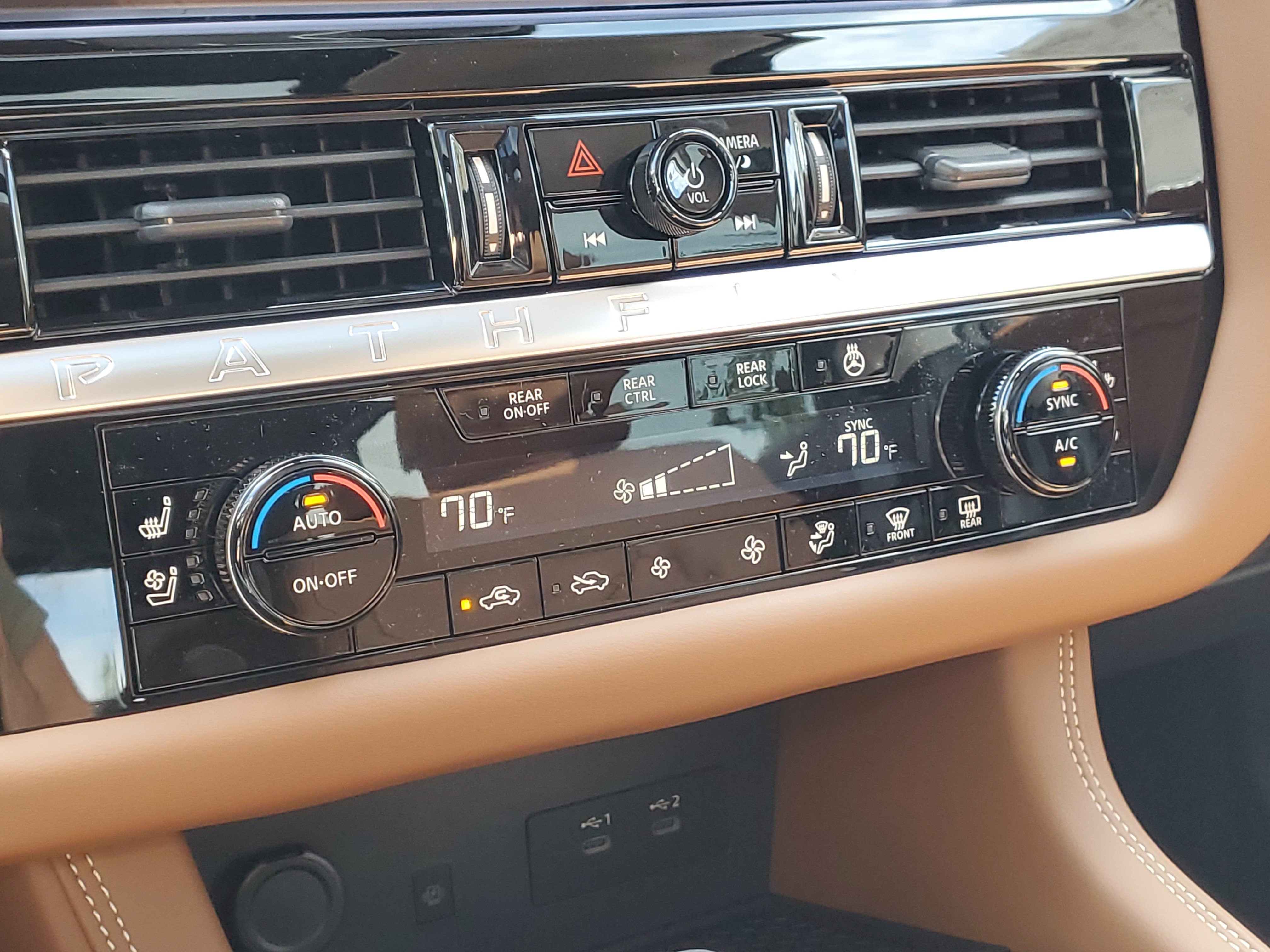 New 2026 Nissan Pathfinder Platinum AWD/4WD image 18