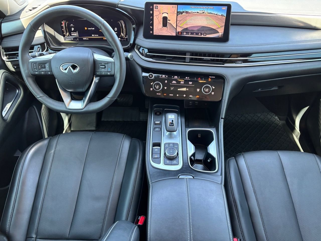 Certified 2026 INFINITI QX60 Luxe w/ Family Package FWD image 12