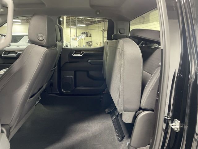 Used 2024 Chevrolet Silverado 1500 LT image 24