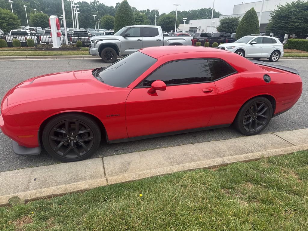 Used 2020 Dodge Challenger R/T w/ Blacktop Package RWD image 3