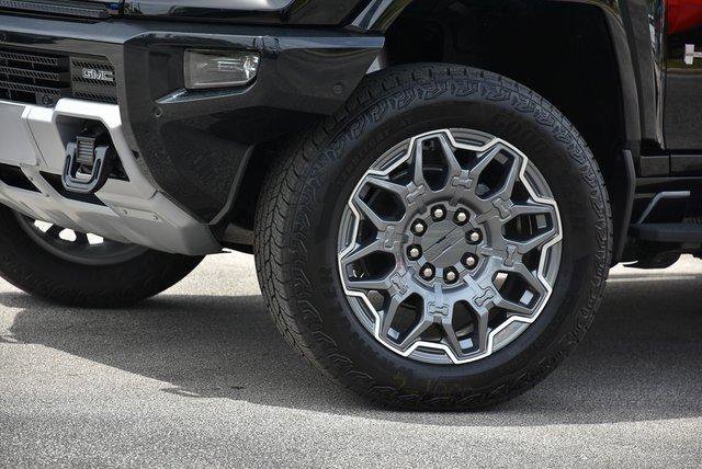 New 2025 GMC Hummer EV 3X image 2