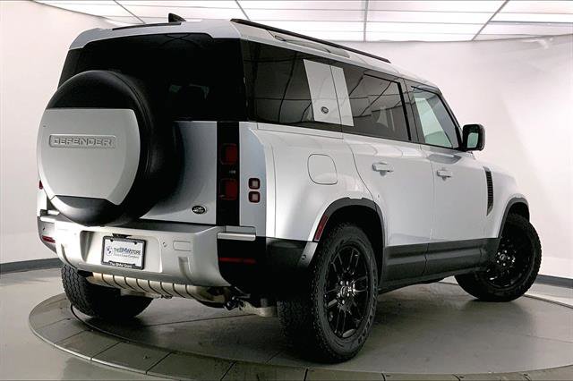 Used 2020 Land Rover Defender 110 SE image 12