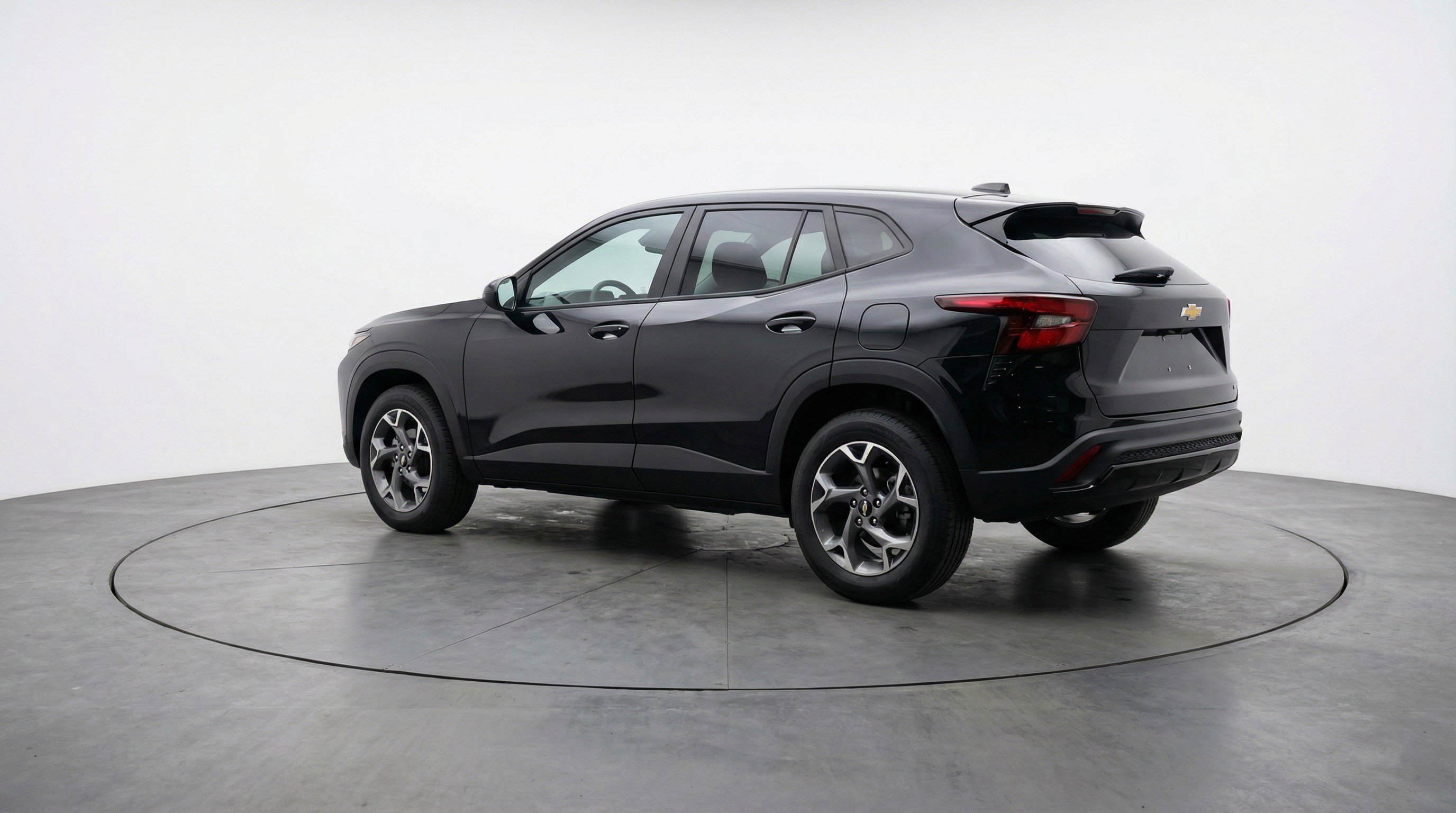 Used 2025 Chevrolet Trax LT image 6