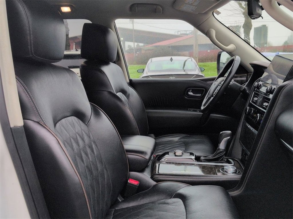 Used 2021 Nissan Armada Platinum image 32