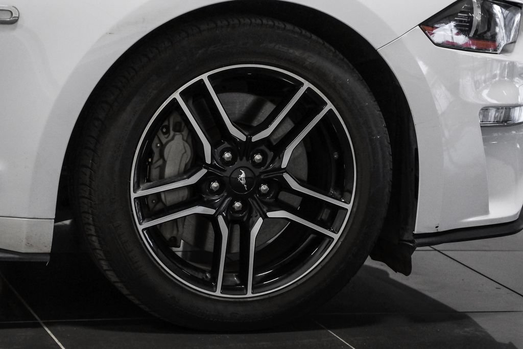 Used 2018 Ford Mustang GT Premium RWD image 44