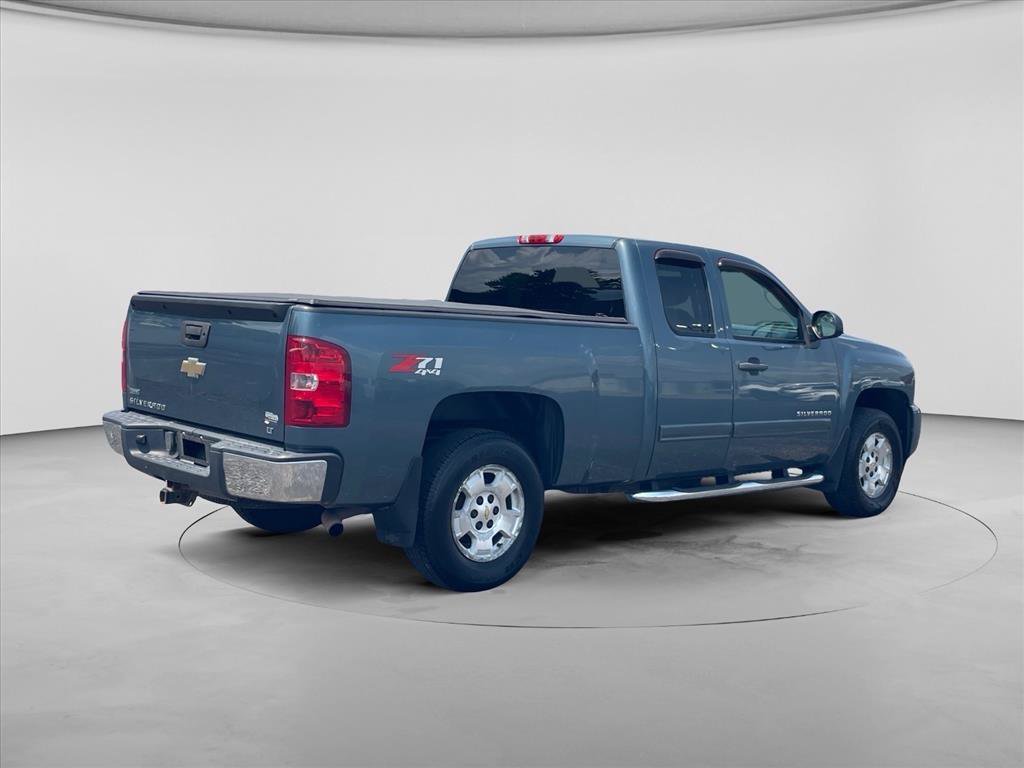 Used 2011 Chevrolet Silverado 1500 LT w/ All-Star Edition AWD/4WD image 7