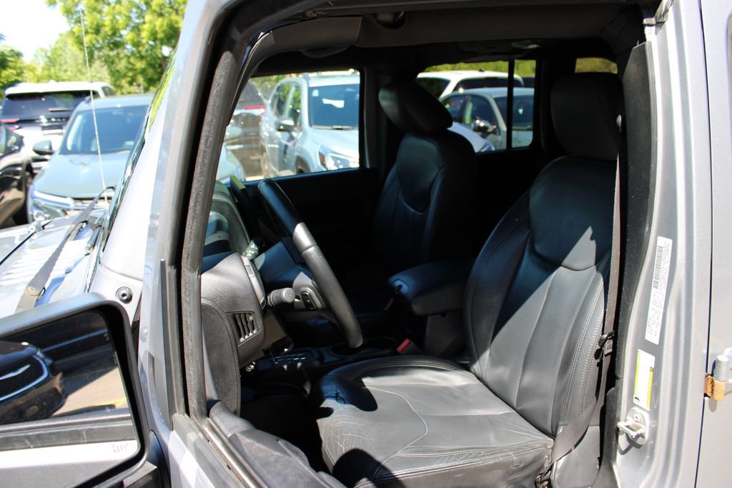 Used 2015 Jeep Wrangler Unlimited Sport w/ Quick Order Package 24S AWD/4WD image 12