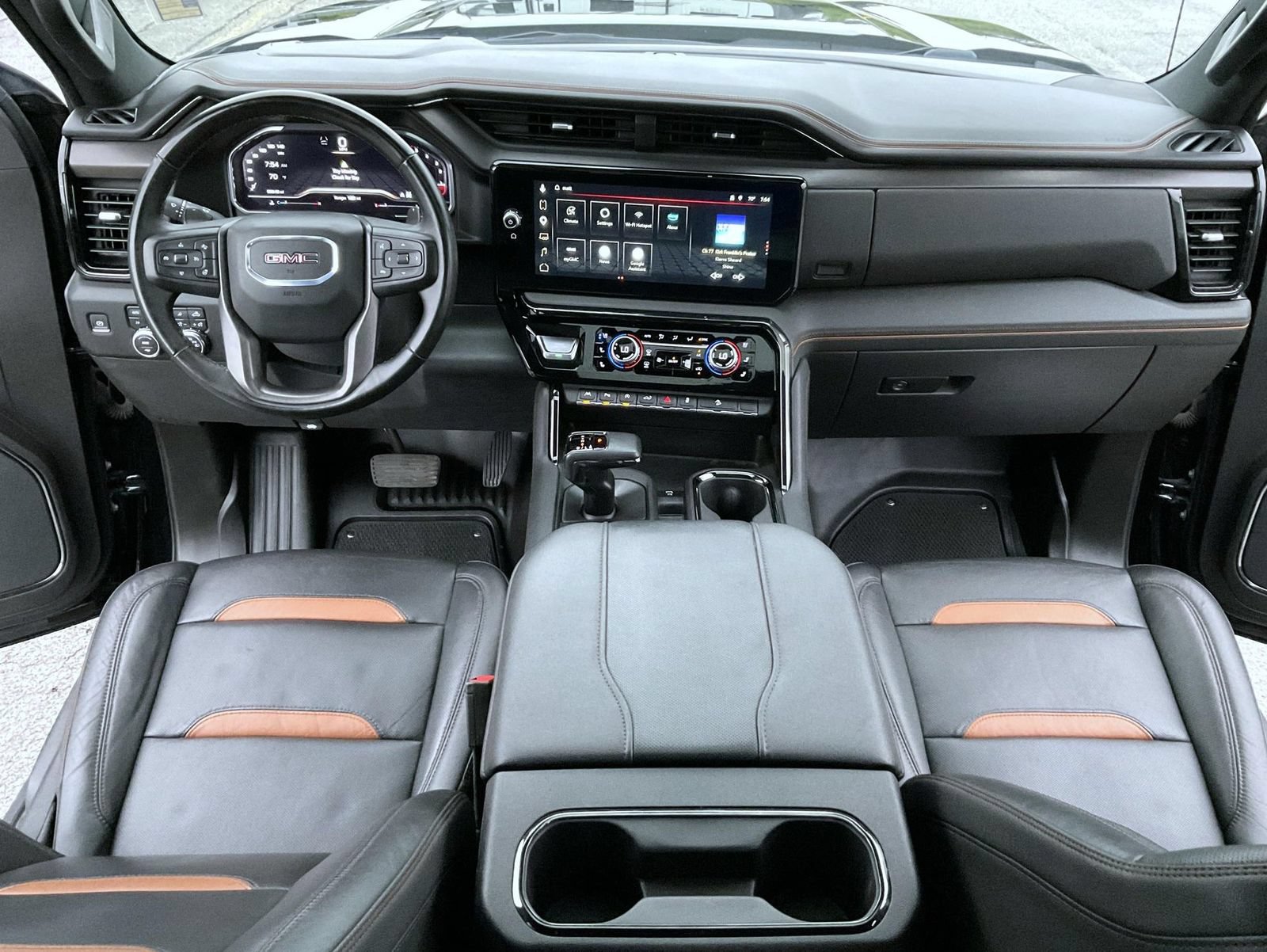 Certified 2024 GMC Sierra 1500 AT4 w/ Technology Package AWD/4WD image 12