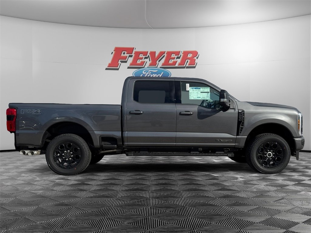 New 2025 Ford F250 XLT w/ Black Appearance Package image 8