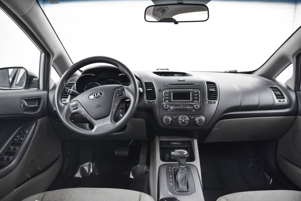 Used 2016 Kia Forte LX image 21