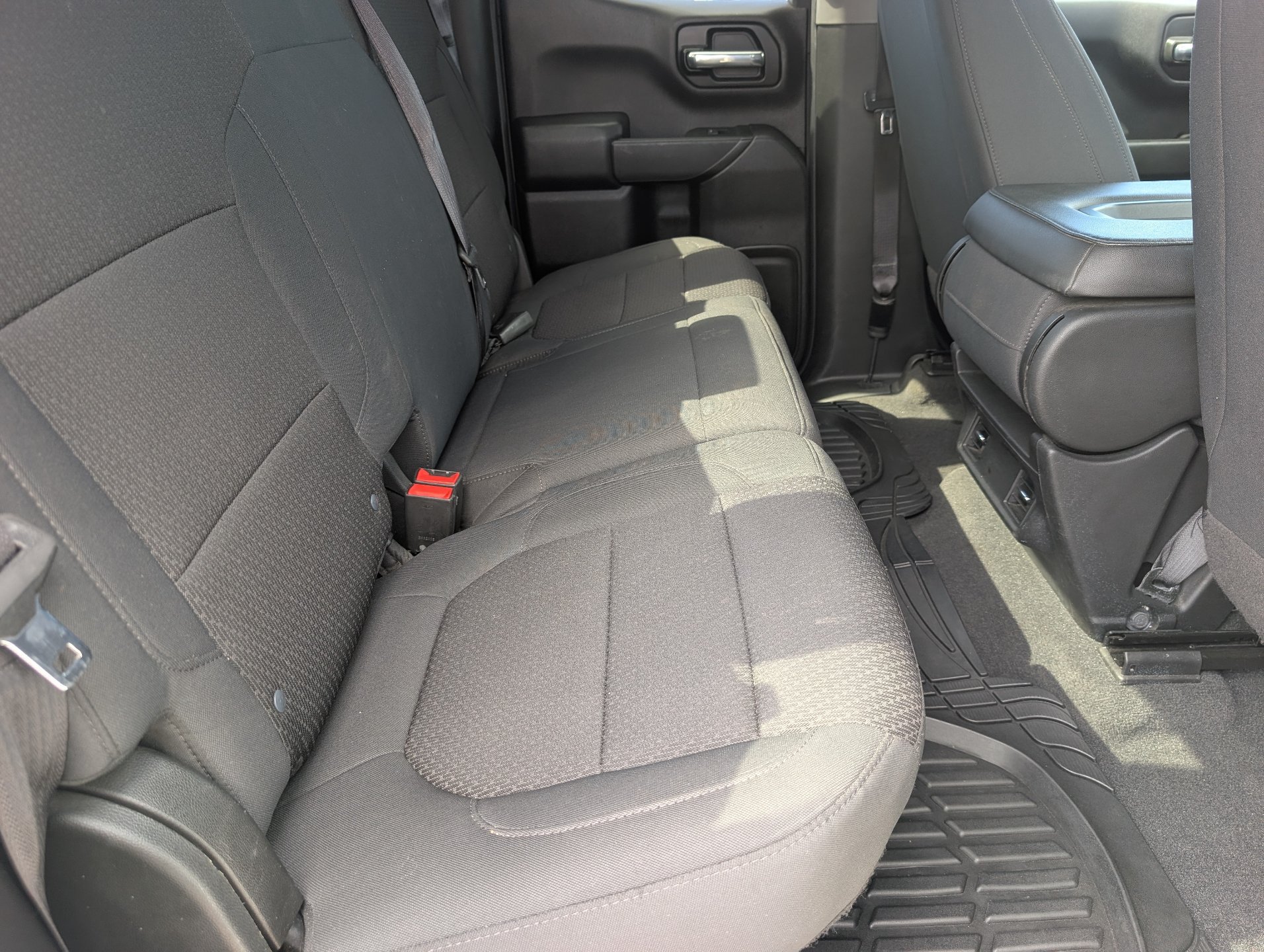 Certified 2020 Chevrolet Silverado 1500 Custom w/ Infotainment Package RWD image 13