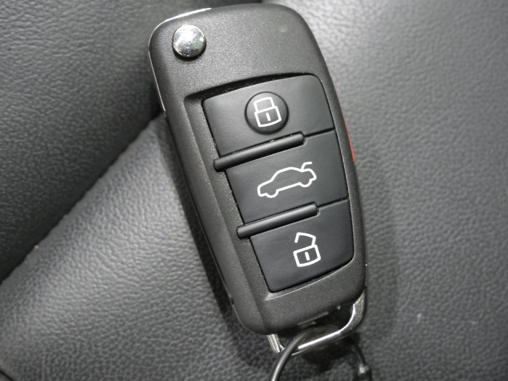 Used 2025 Audi Q3 2.0T Premium AWD/4WD image 29