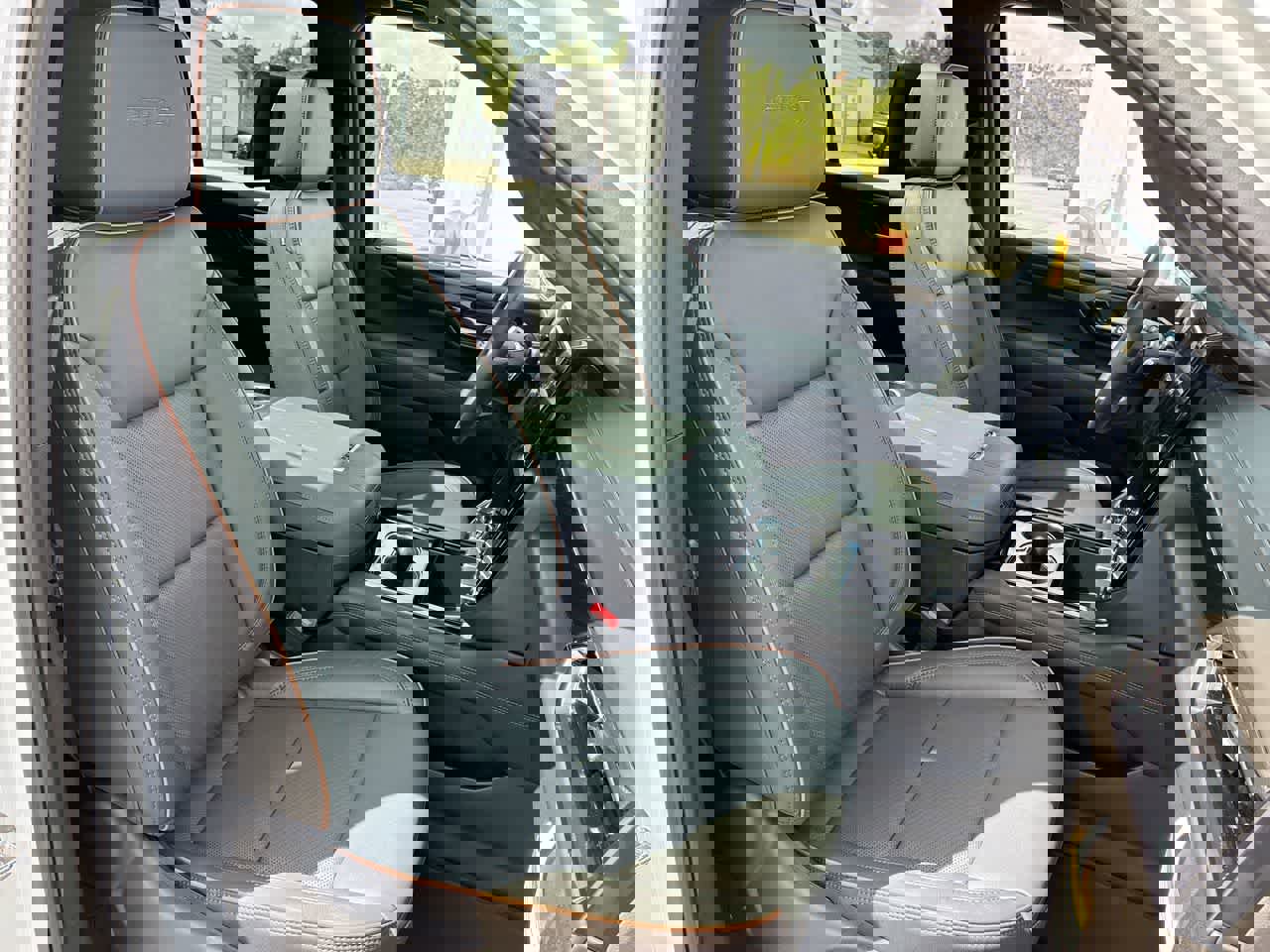 New 2026 GMC Yukon XL AT4 w/ AT4 Premium Plus Package image 29