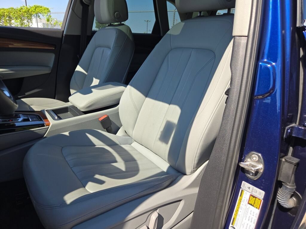 Used 2022 Audi Q5 2.0T Premium Plus AWD/4WD image 23
