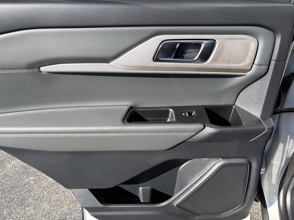 New 2026 Ford Explorer Active image 26
