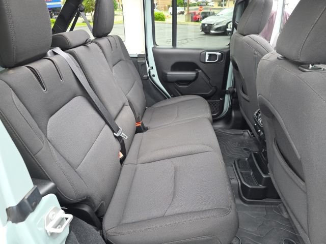 Used 2023 Jeep Wrangler Unlimited w/ Sun & Screen Package AWD/4WD image 50