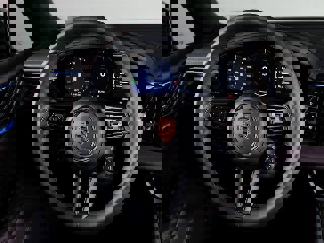 New 2025 Porsche Macan 4 Electric image 17