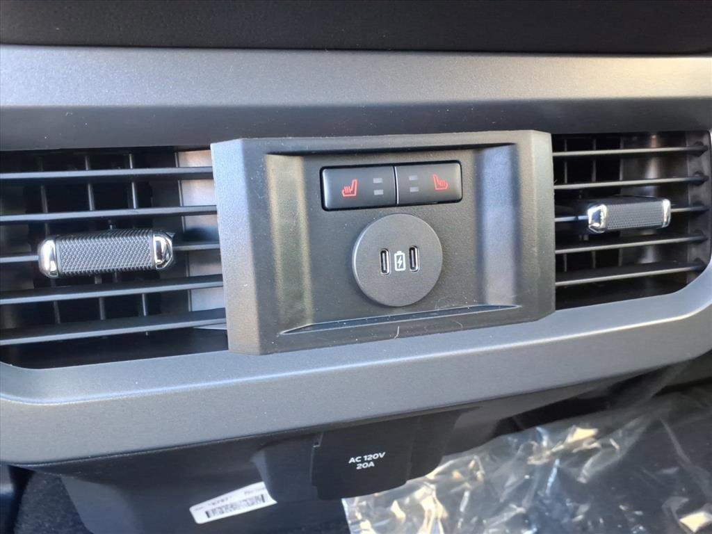 New 2026 Ford F250 Lariat w/ Black Appearance Package image 18