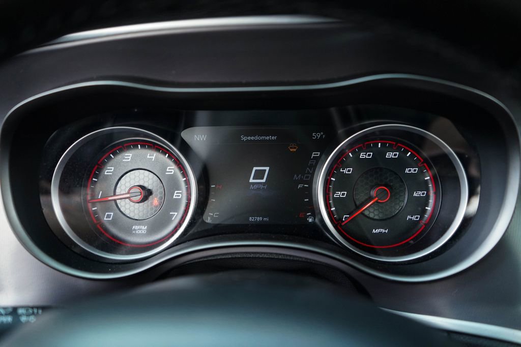 Used 2021 Dodge Charger SXT w/ Leather Interior Group image 6