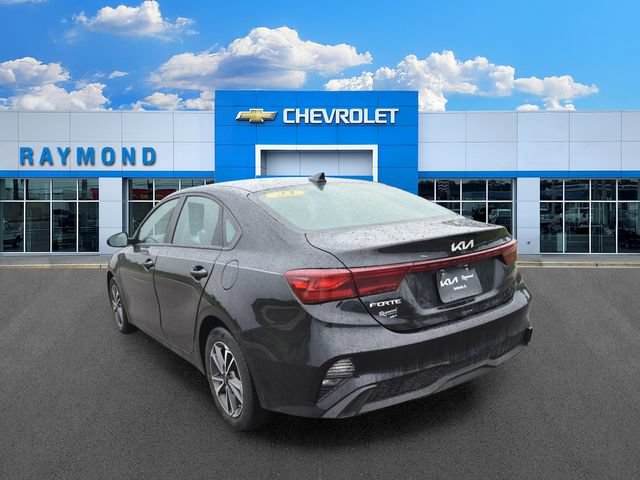 Used 2023 Kia Forte LXS FWD image 5