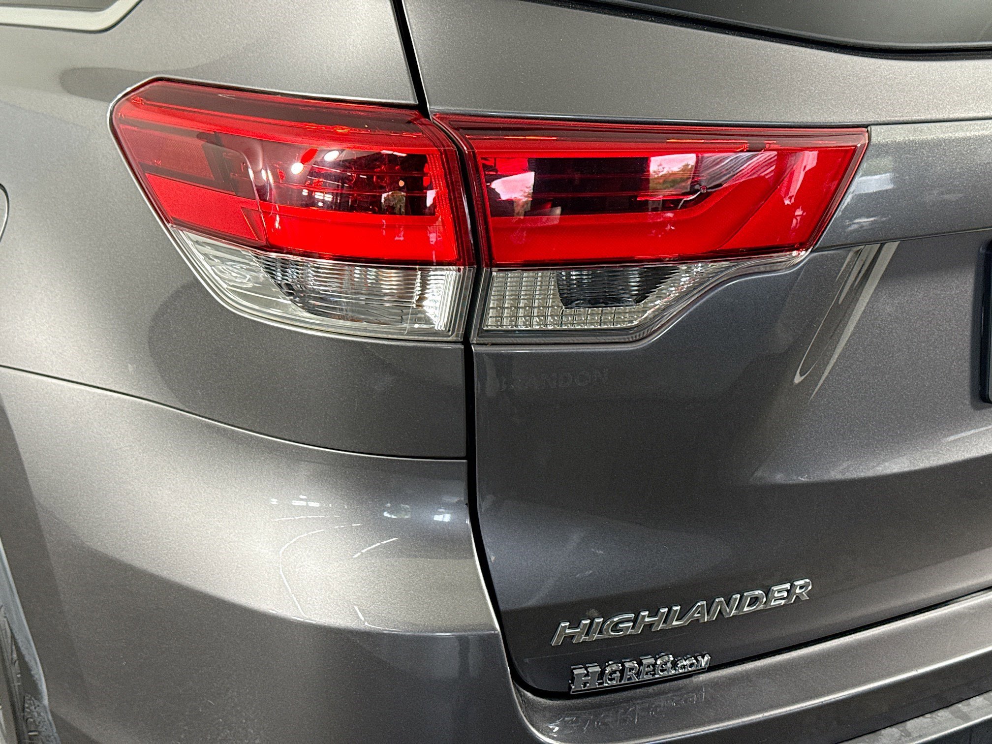 Used 2019 Toyota Highlander LE image 35