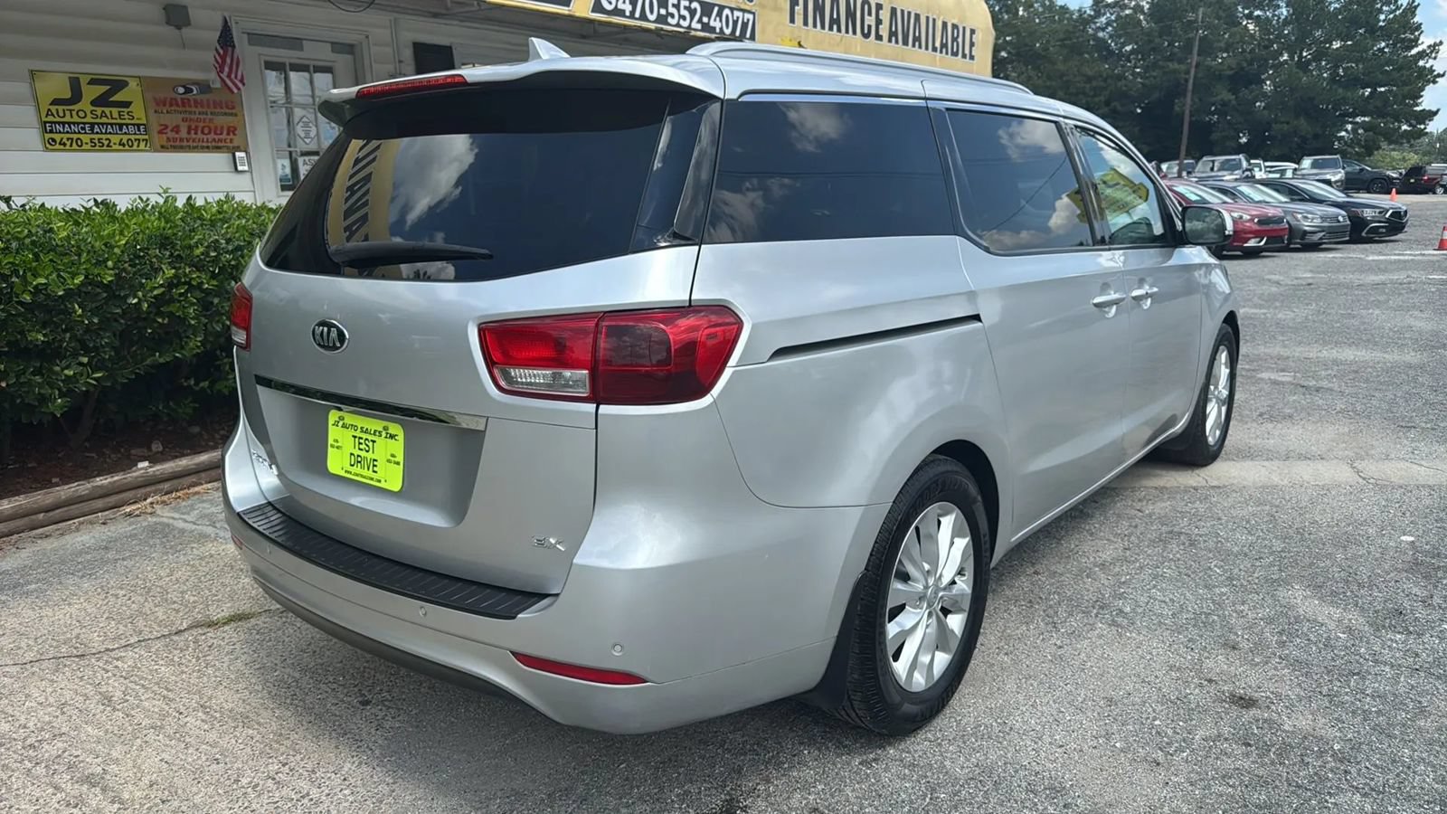 Used 2016 Kia Sedona EX FWD image 3