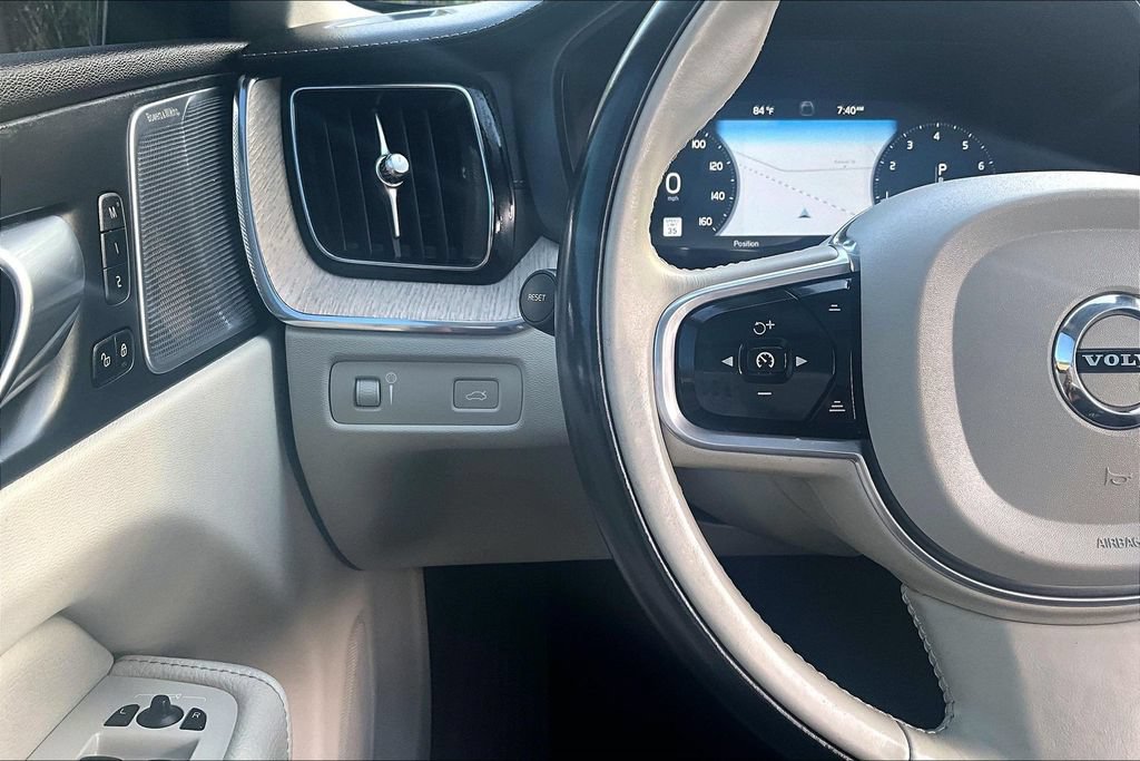 Used 2018 Volvo XC60 T6 Inscription w/ Convenience Package AWD/4WD image 26