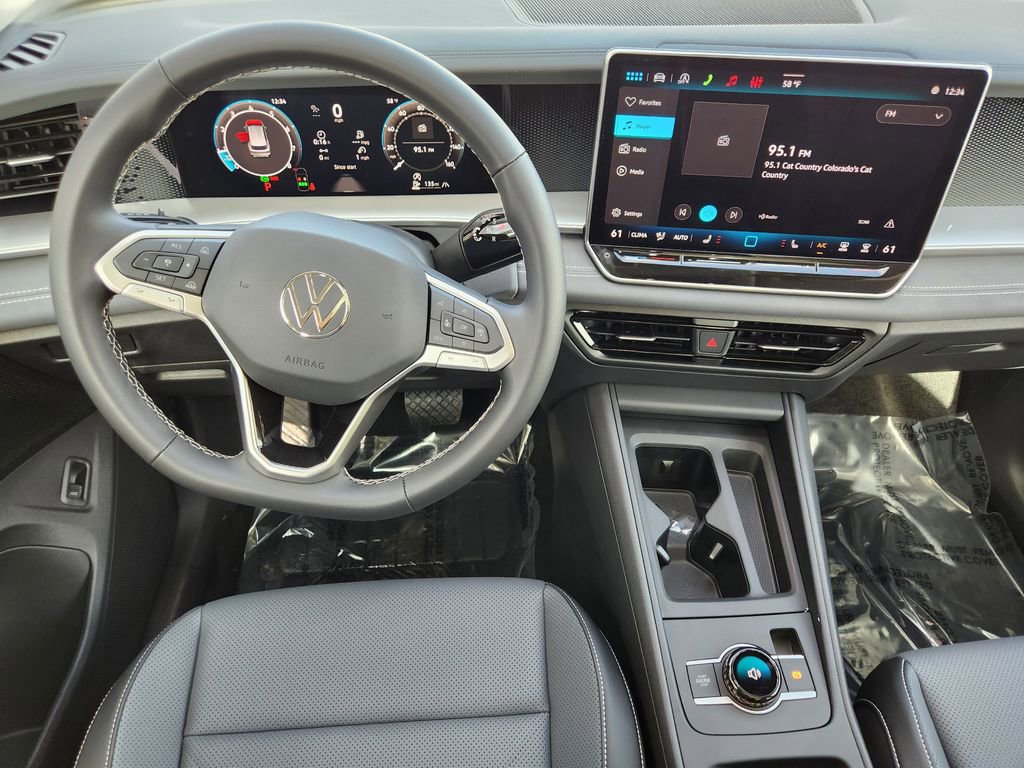 New 2026 Volkswagen Tiguan SE image 3