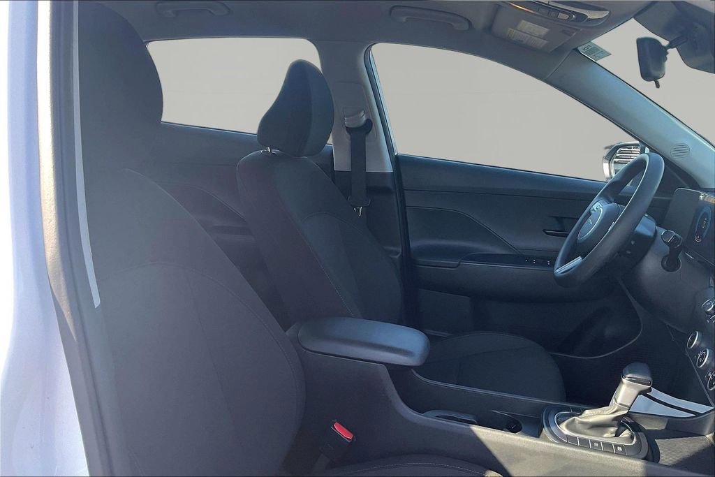 Used 2024 Hyundai Kona SE image 30