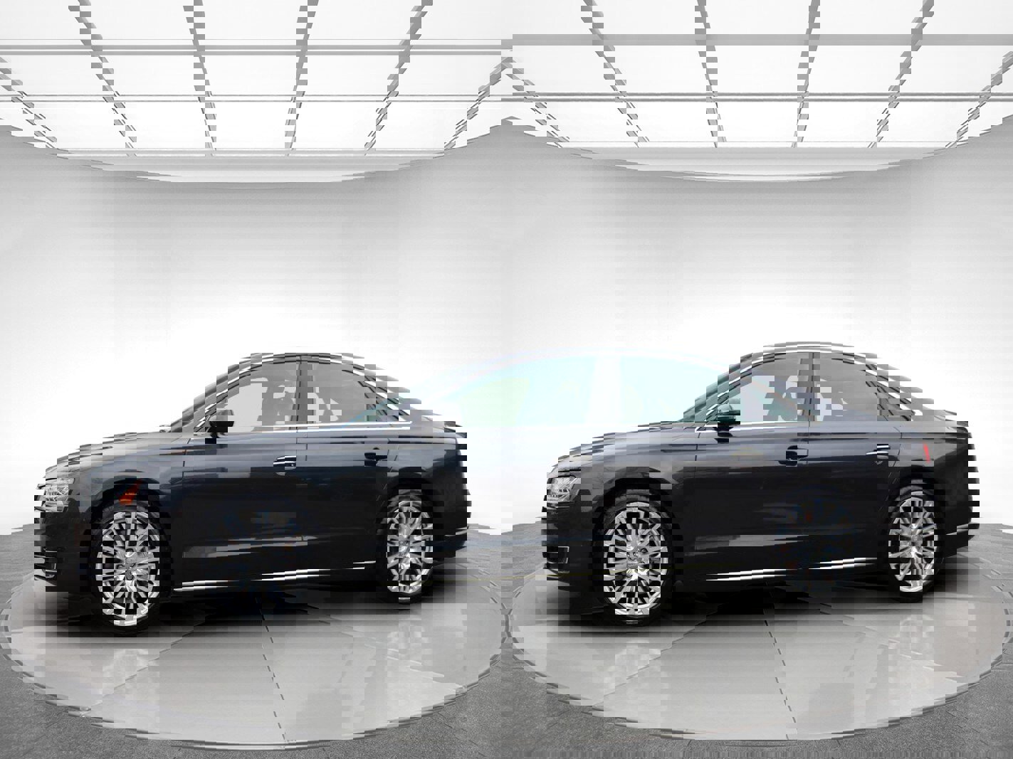 Used 2015 Audi A8 4.0T w/ Luxury Package image 4