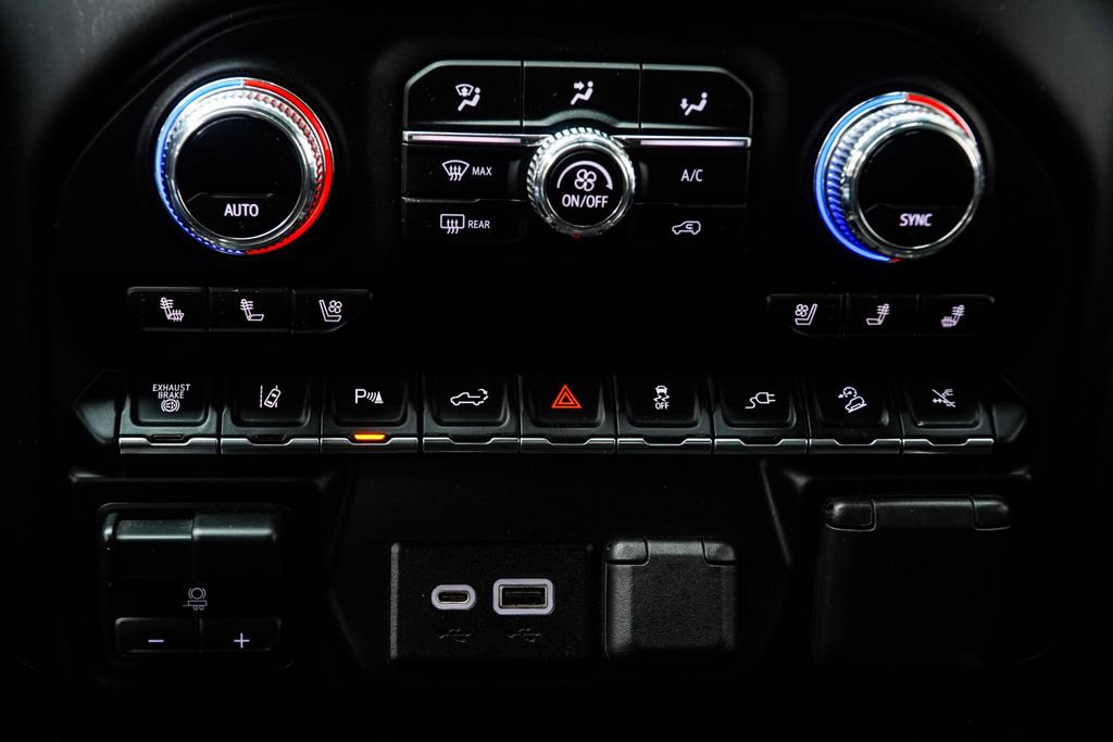 Used 2023 GMC Sierra 2500 AT4 w/ AT4 Premium Plus Package AWD/4WD image 21