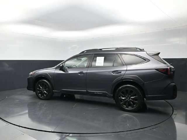 Used 2025 Subaru Outback Onyx Edition AWD/4WD image 2