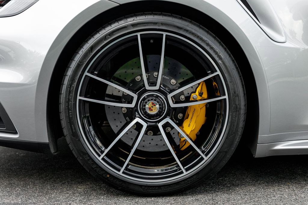 Used 2021 Porsche 911 Turbo image 11