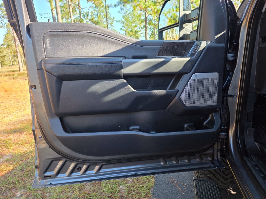 Used 2024 Ford F250 Lariat w/ Lariat Ultimate Package AWD/4WD image 14