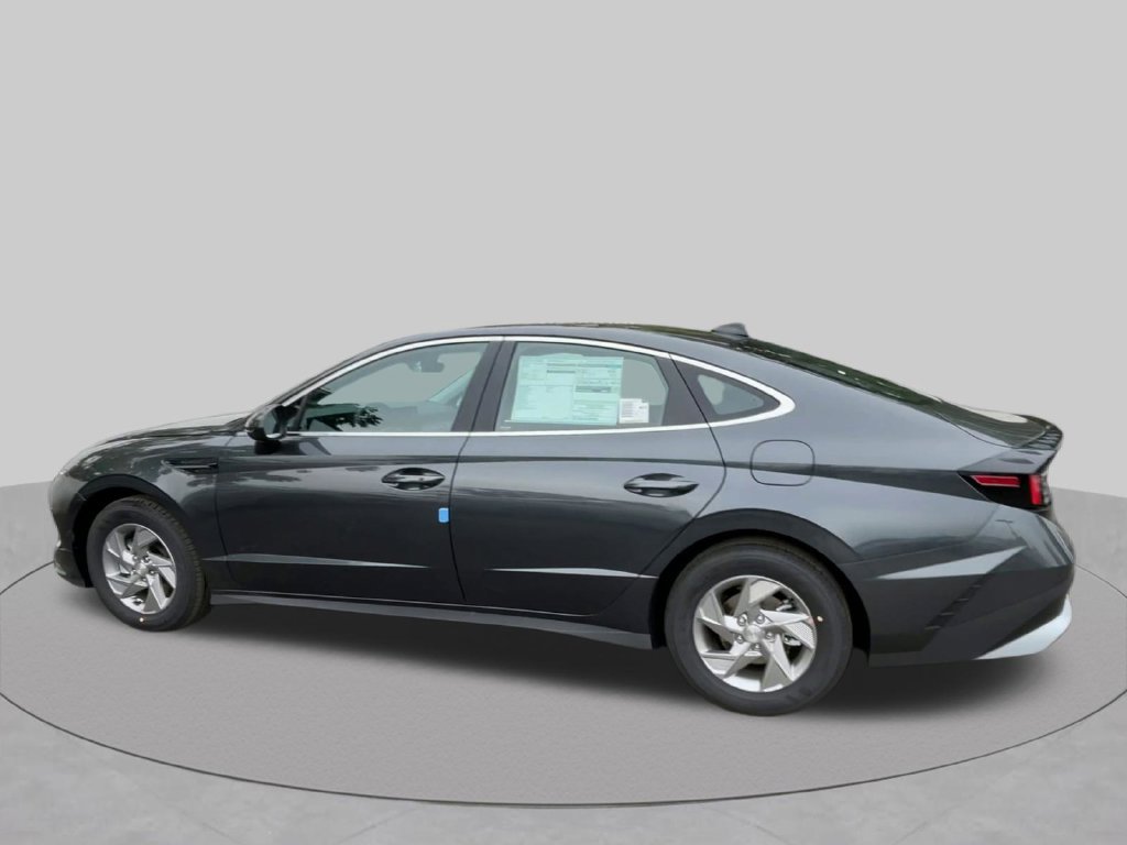 Used 2026 Hyundai Sonata SE FWD image 18