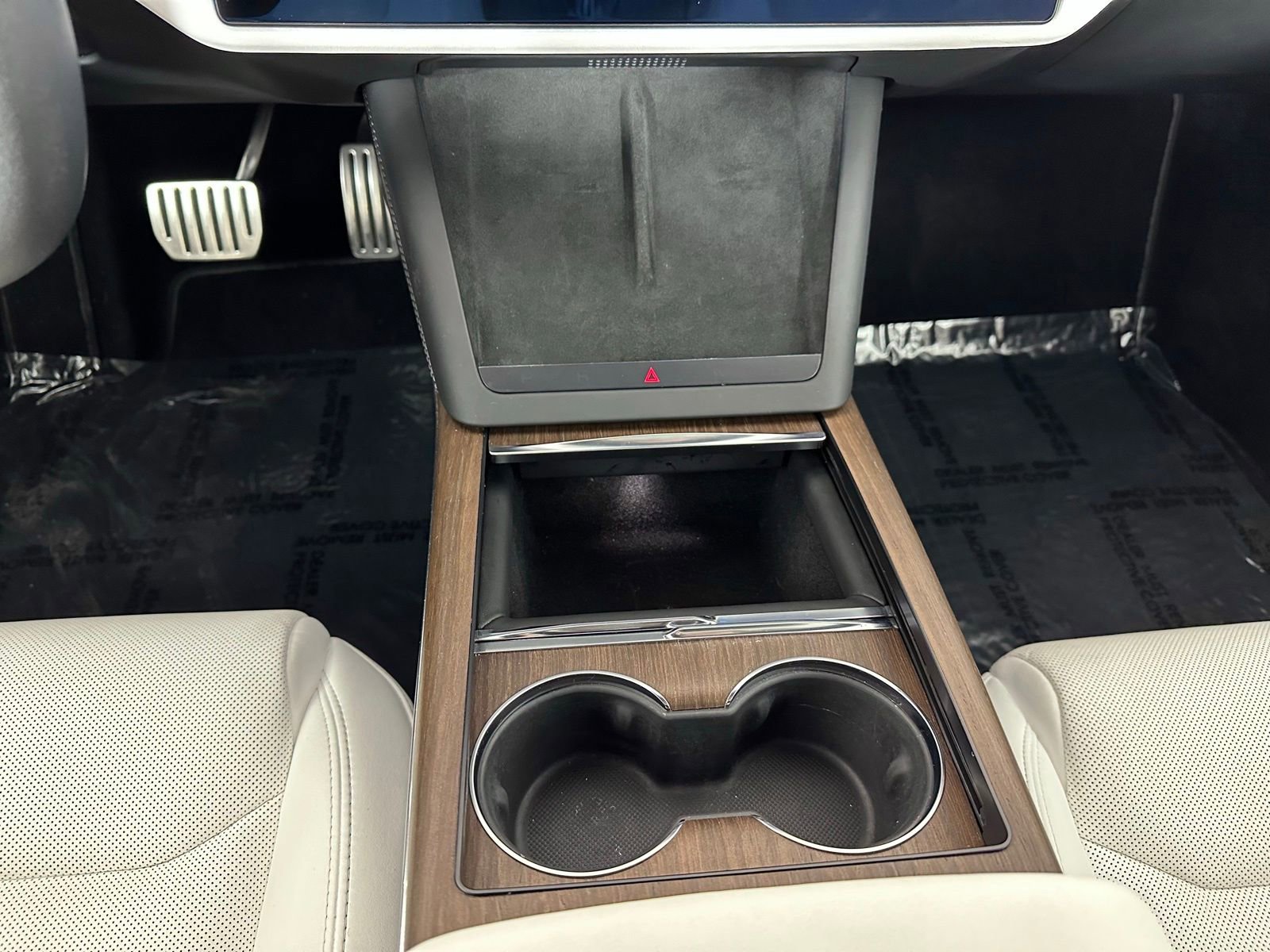 Used 2022 Tesla Model S image 17