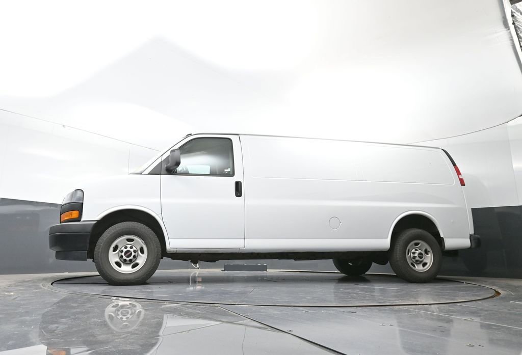 Used 2023 GMC Savana 2500 Extended w/ Enhanced Convenience Package image 66