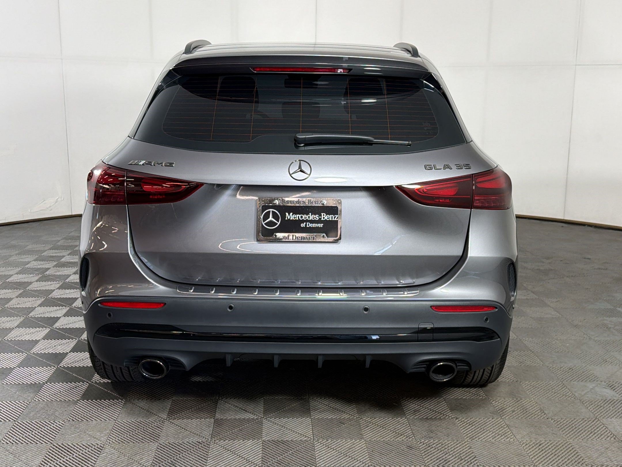 Used 2025 Mercedes-Benz GLA 35 AMG 4MATIC image 10