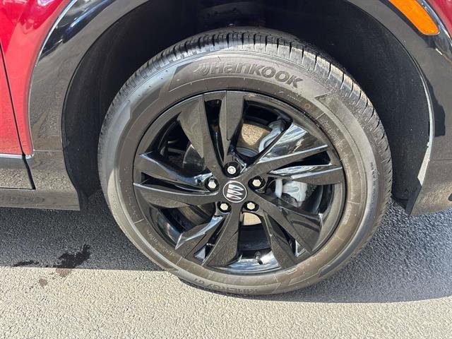 Used 2025 Buick Encore GX Sport Touring w/ Advanced Technology Package AWD/4WD image 31