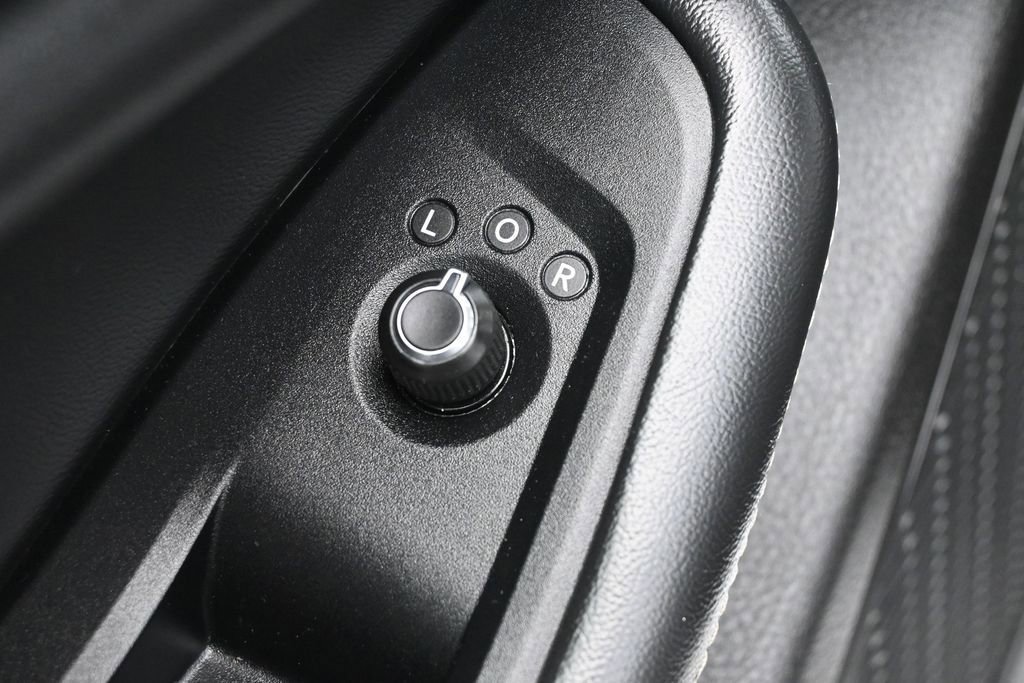 Used 2024 Jeep Grand Cherokee Altitude AWD/4WD image 13