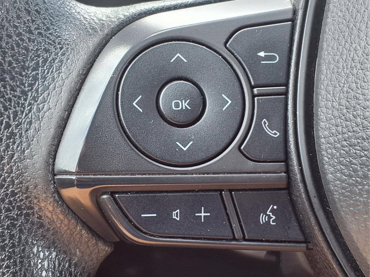 Certified 2024 Toyota Corolla LE FWD image 23