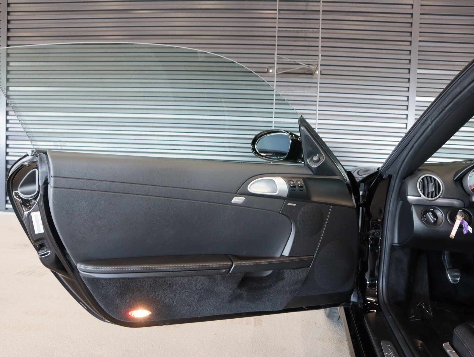 Used 2007 Porsche Cayman S RWD image 20