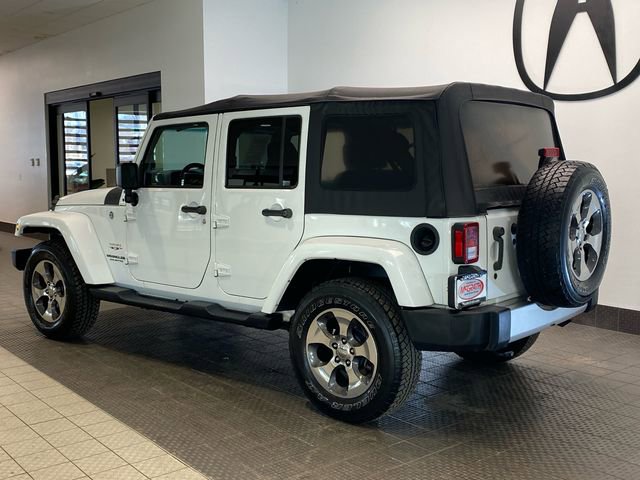 Used 2017 Jeep Wrangler Unlimited Sahara w/ Connectivity Group image 4