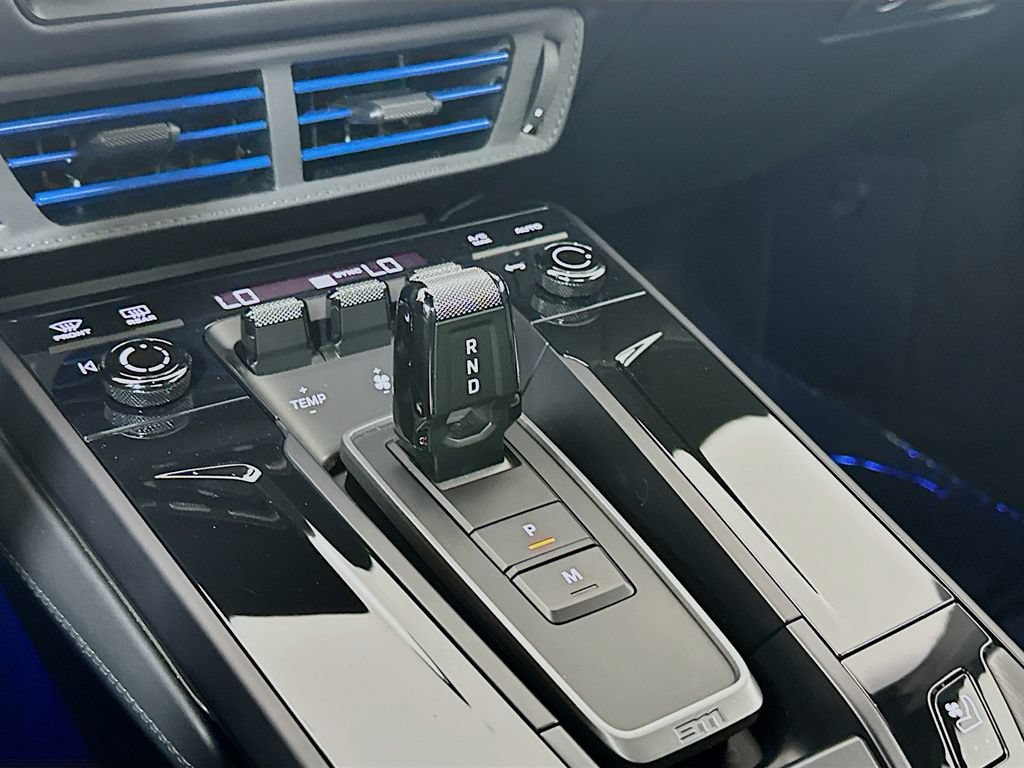 Certified 2025 Porsche 911 Targa 4 GTS AWD/4WD image 18
