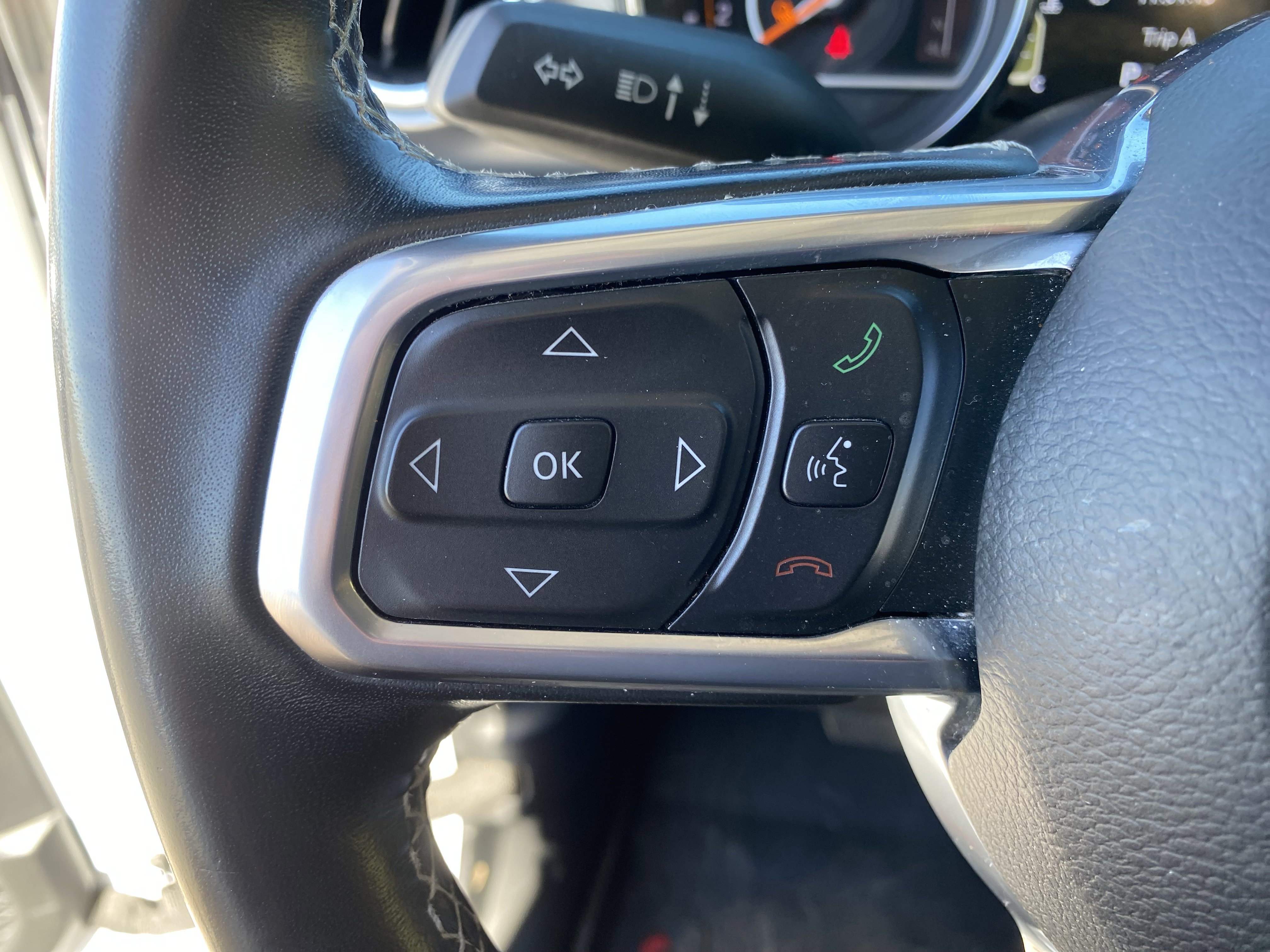 Used 2020 Jeep Gladiator Overland image 25