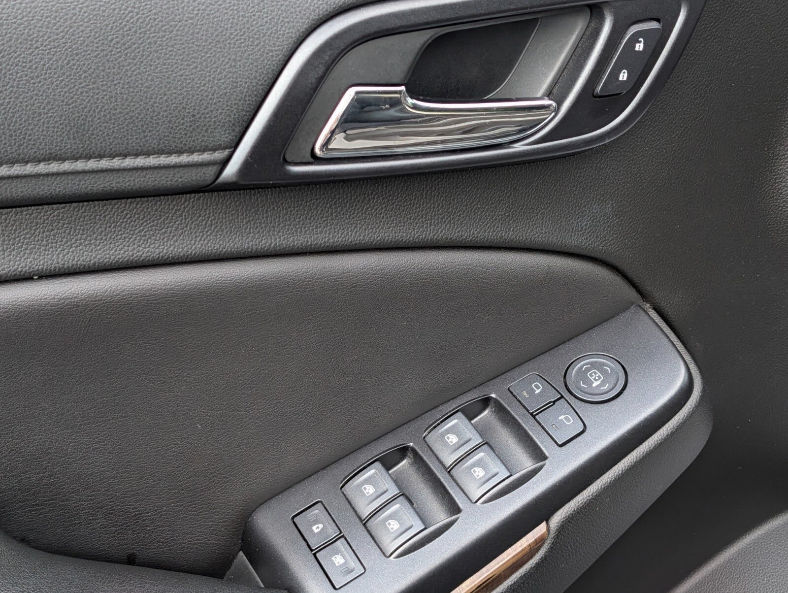 Used 2019 Chevrolet Tahoe LT AWD/4WD image 26