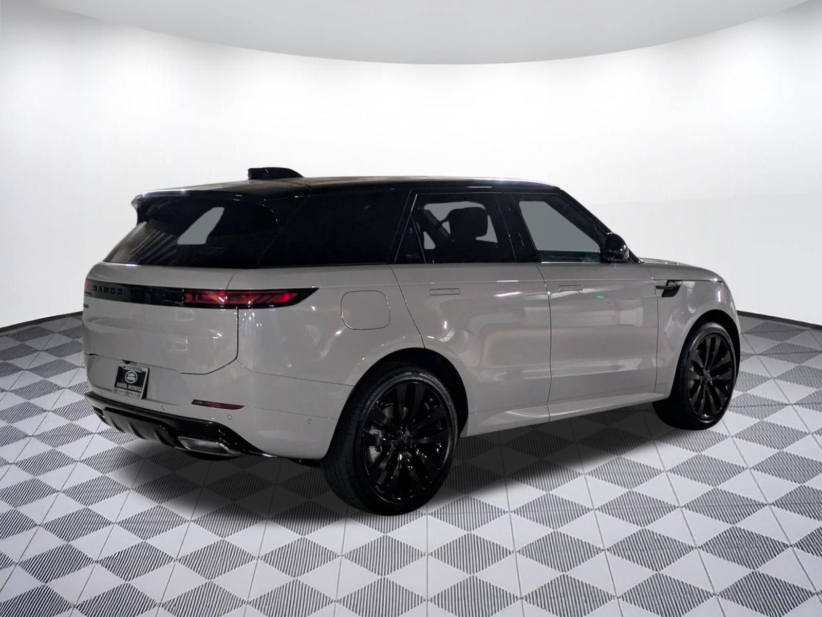 New 2026 Land Rover Range Rover Sport Dynamic SE AWD/4WD image 10
